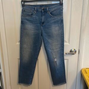 Women’s distressed hale jeans